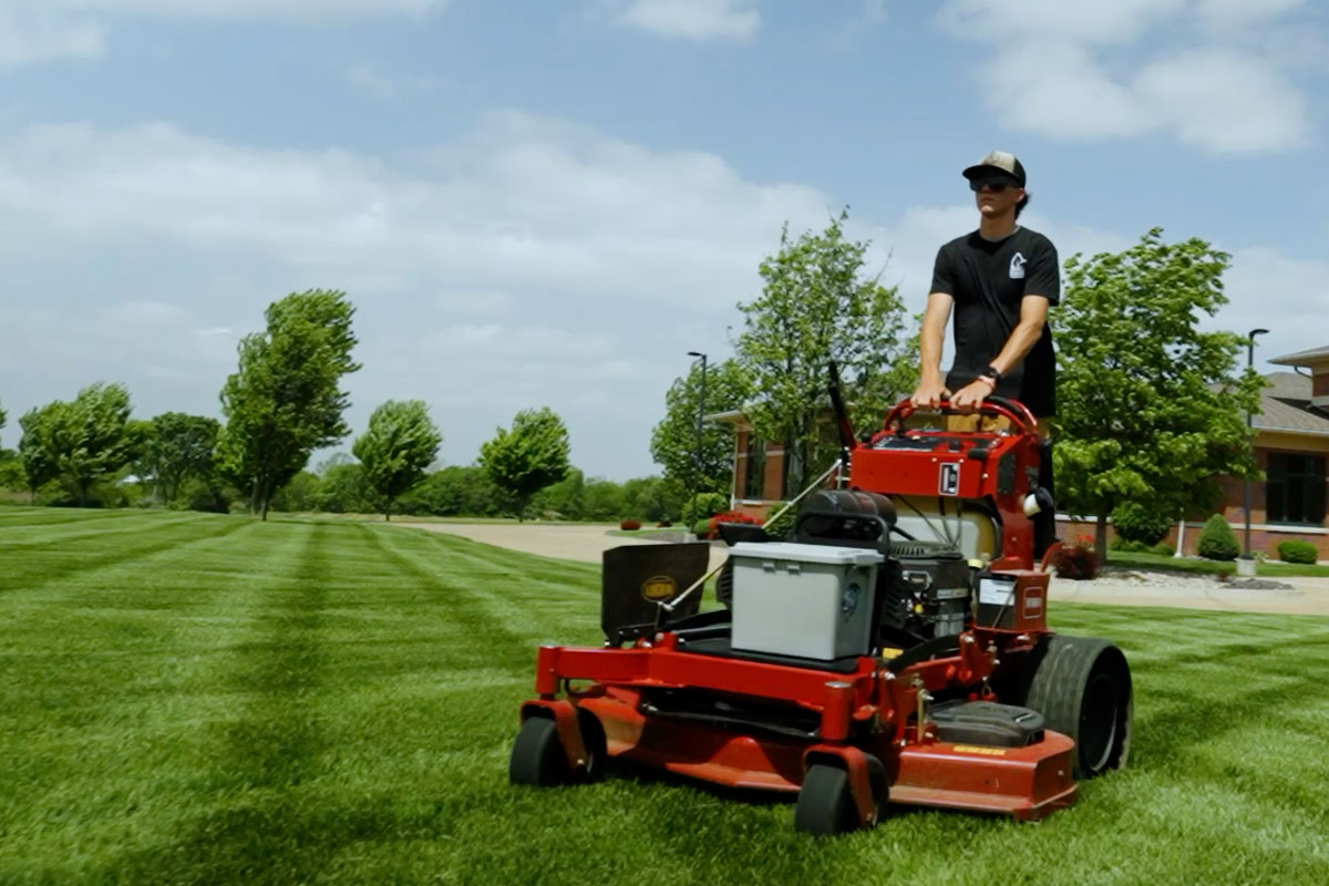 commercial-mowing